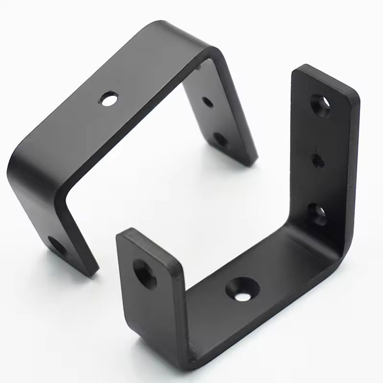 औद्योगिक क्षेत्र में सिंगल पंच मशीन घटकों के विशिष्ट अनुप्रयोग क्या हैं?